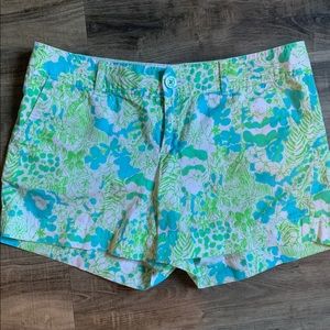 Lilly Pulitzer zoo chipper shorts. Size 12